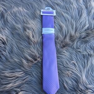Calvin Klein Light Purple Design w/bar clip Tie